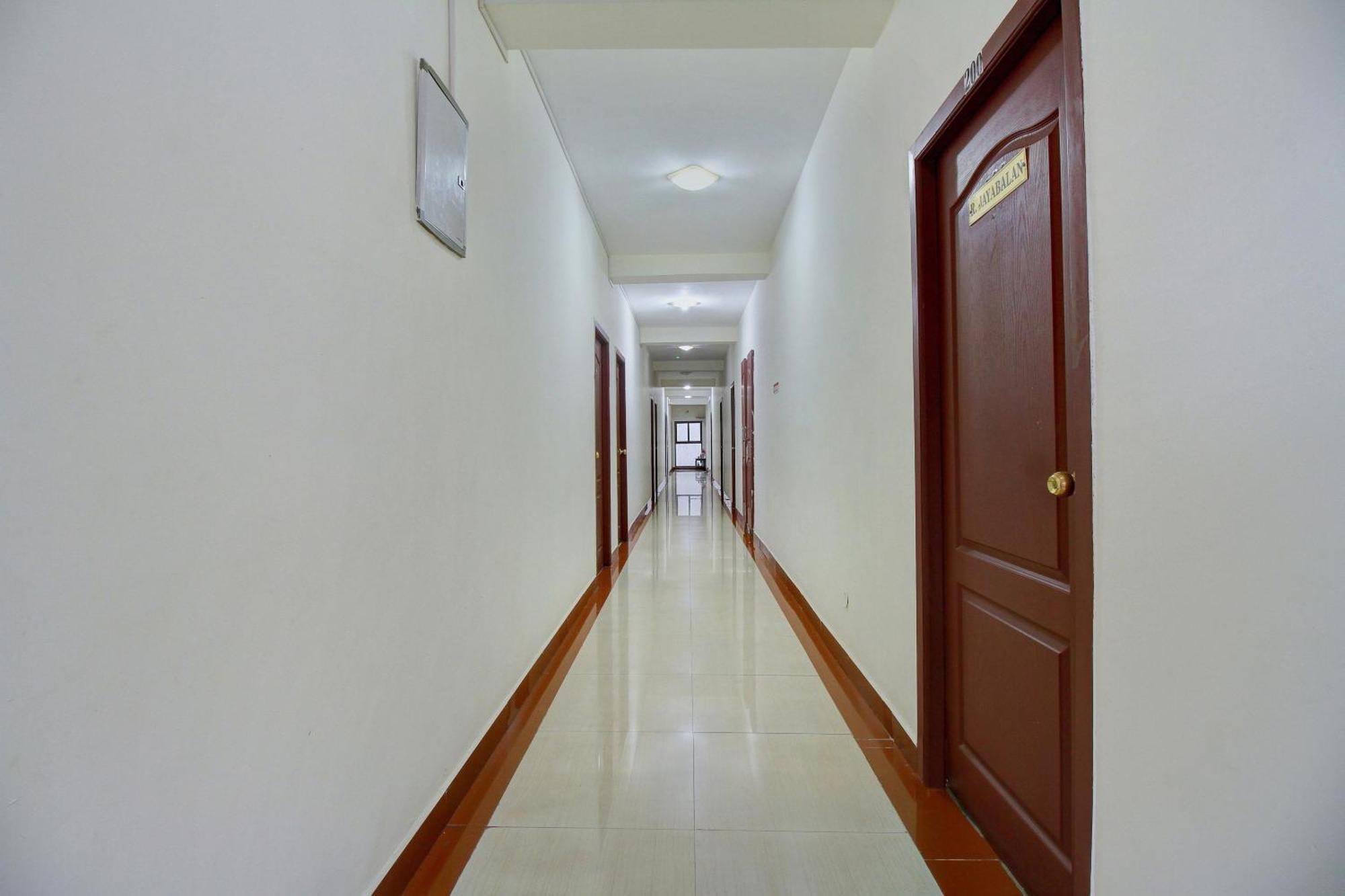 Hotel Rj Inn Kodaikanal Exteriör bild
