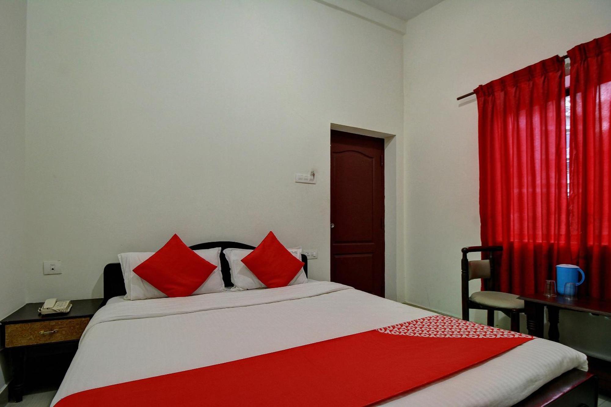 Hotel Rj Inn Kodaikanal Exteriör bild